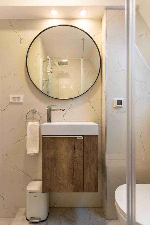 Design 1Bdr Loft Near Kvaternik Square Apartment ซาเกร็บ ภายนอก รูปภาพ