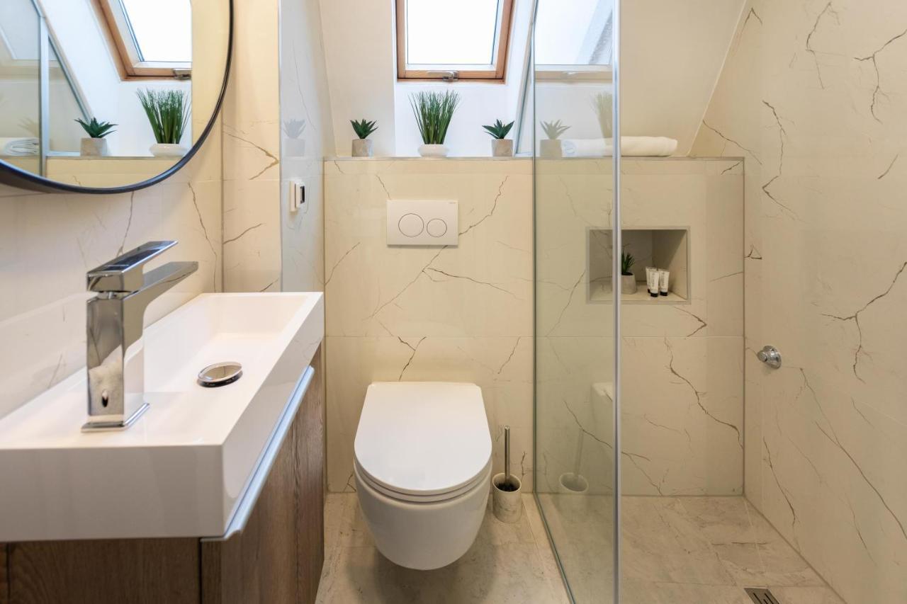 Design 1Bdr Loft Near Kvaternik Square Apartment ซาเกร็บ ภายนอก รูปภาพ