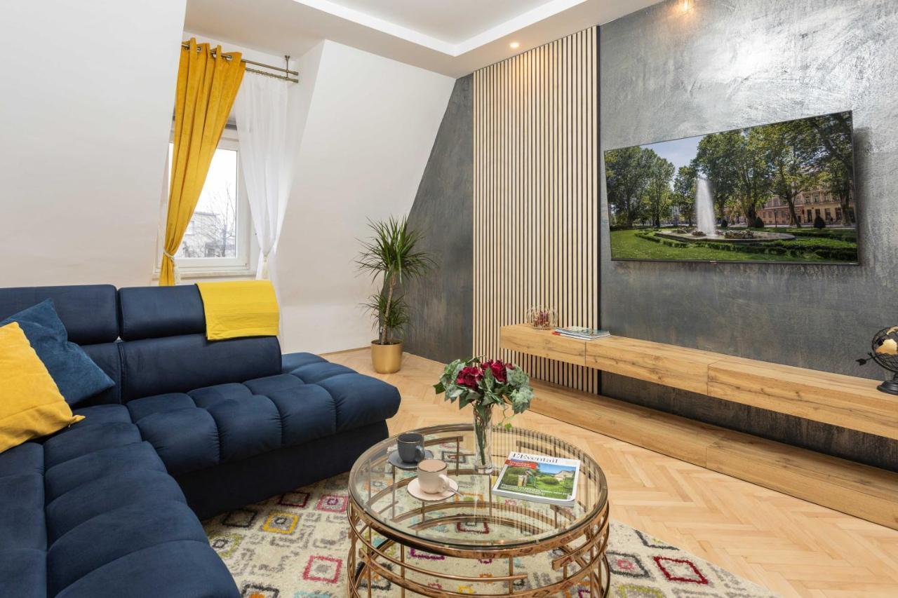 Design 1Bdr Loft Near Kvaternik Square Apartment ซาเกร็บ ภายนอก รูปภาพ